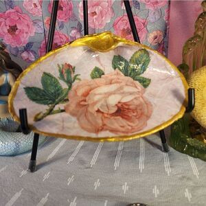 DECOUPAGE CLAM SHELL DECOUPAGE FLOWERS TRINKET DISH
